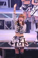 今週の人気の画像1位は「モーニング娘。新垣里沙、春ツアーで卒業して女優の道へ」より、新垣里沙（モーニング娘。）。