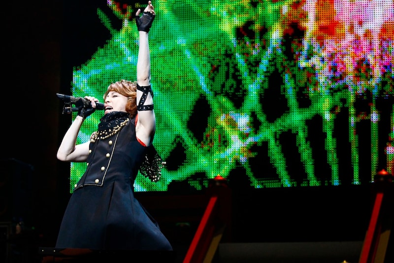 「T.M.R. NEW YEAR PARTY '12 LIVE REVOLUTION」の模様。