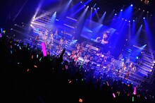 1月2日「Hello! Project 2012 WINTER ハロ☆プロ天国 ～ロックちゃん～」ステージの様子。
