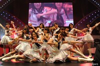 「AKB48紅白対抗歌合戦」の様子。