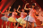 「AKB48紅白対抗歌合戦」の様子。