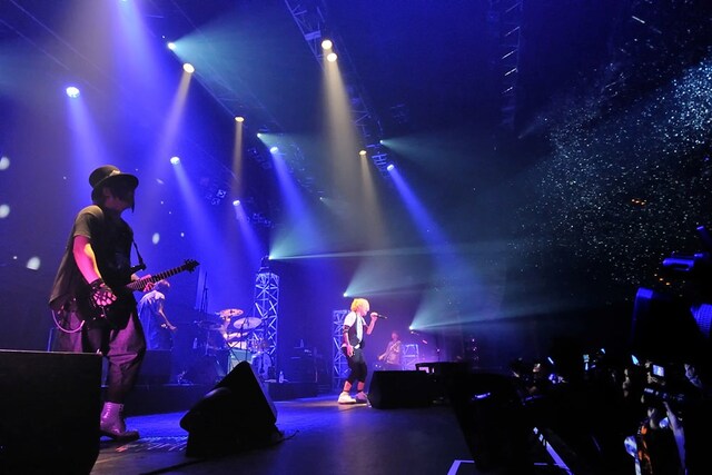 「baroque Re:First Live IN FUTURE」の様子。（撮影：中村卓）