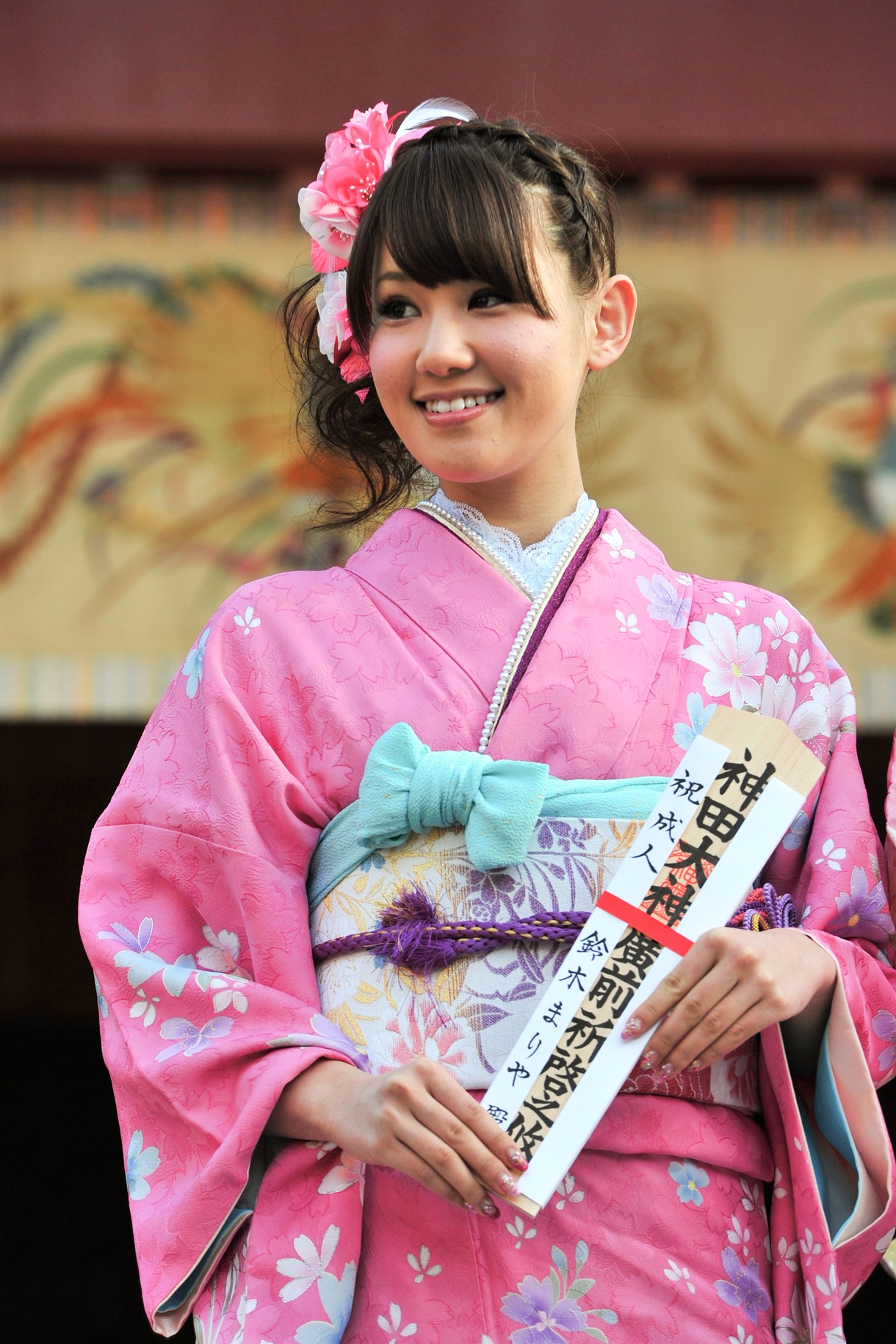 鈴木まりや