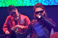 「Hilcrhyme RISING TOUR 2012」横浜BLITZ公演の模様。