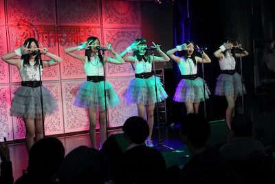 東京女子流（写真は「東京女子流 Limited live 2012 ～Again～」1月8日公演より）