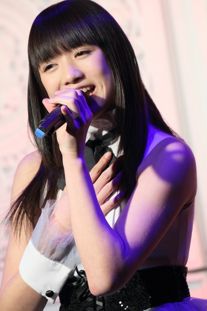新井ひとみ