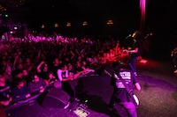 DVD「WE ARE FRIENDS」にも収録されるアメリカツアーの模様。