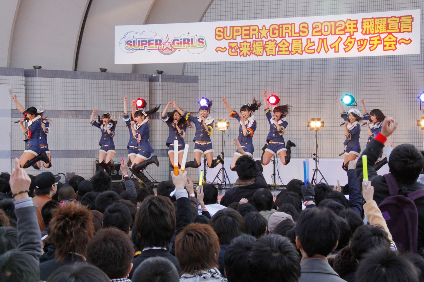 無料ミニライブの様子。