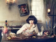 小南泰葉、タワレコ限定盤「勧毒懲悪」に強力サポート陣