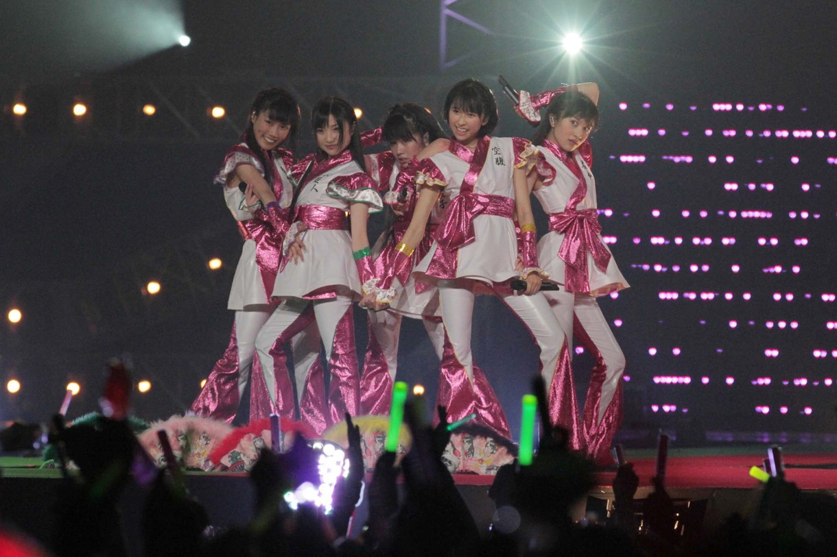 写真は「ももいろクリスマス2011 さいたまスーパーアリーナ大会」の様子。