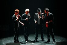 写真は1月8日にZepp Tokyoで開催された「DEEP LIVE HOUSE TOUR "LOVE STORY" FINAL」の模様。