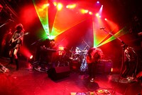 1月18日にWWWで行われたショーケースライブの模様。