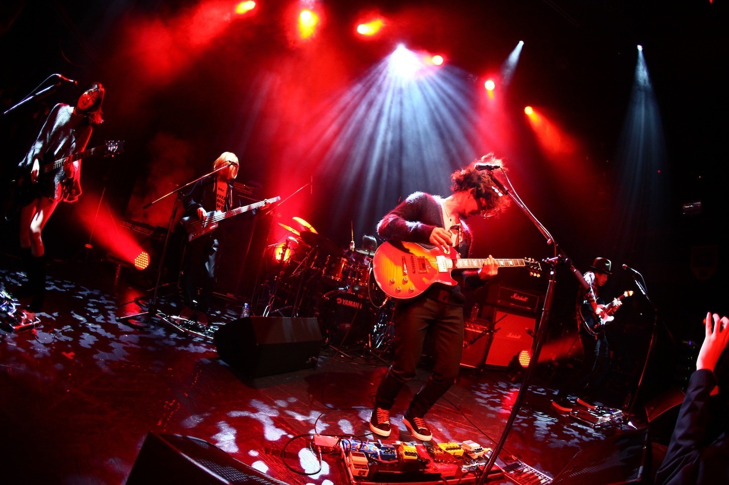 1月18日にWWWで行われたショーケースライブの模様。