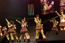 「ワッショイE!」を披露するSKE48チームE。