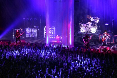 「IN THE DYING MOMENTS」Zepp Tokyo公演の模様。（撮影：尾形隆夫）