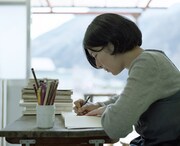 高橋久美子（写真）は小説家としても活動を開始。毎日新聞社の無料誌「本の時間」に連作短編を掲載している。