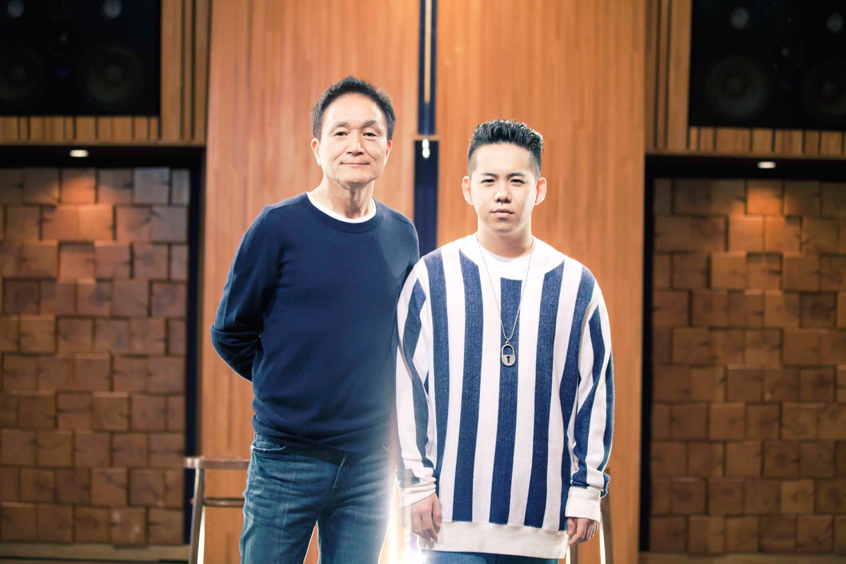 小田和正（写真左）と清水翔太（右）、親子のようなツーショット。