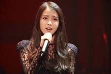 「IU JAPAN PREMIUM "SPECIAL LIVE"」の模様。
