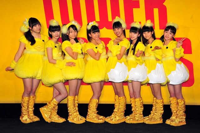 写真左から譜久村聖、生田衣梨奈、鞘師里保、鈴木香音、飯窪春菜、石田亜佑美、佐藤優樹、工藤遥。