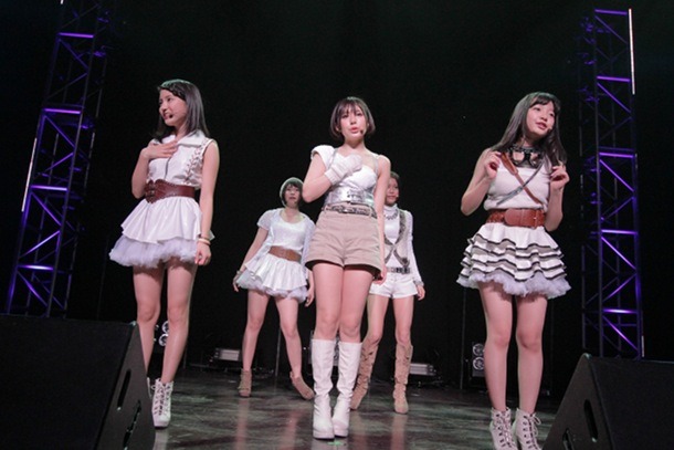 9nine「ワンマン9nine～略して“ワンナイ”スペシャル!!～」の模様。