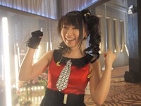 スタジオライブ収録時の水樹奈々。