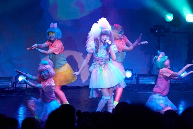 「ひっちゃかめっちゃか～きゃりーぱみゅぱみゅ19才スペシャル～」の模様。