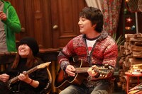 ムッシュかまやつ（写真左）、山崎まさよし（右）。