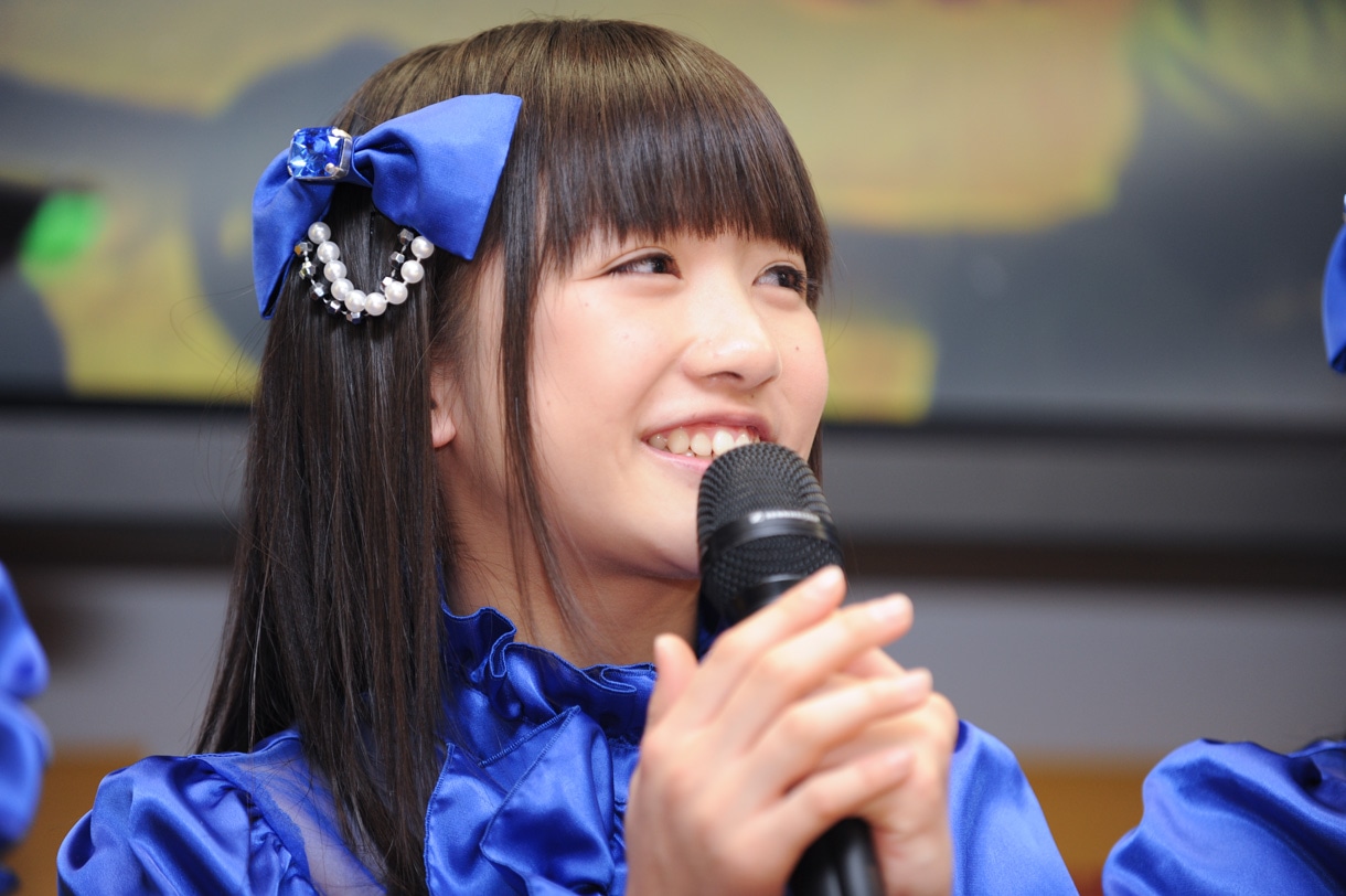 新井ひとみ