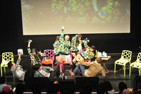 第6戦「ももクロ VS. コメディ」の様子。