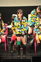 第6戦「ももクロ VS. コメディ」の様子。