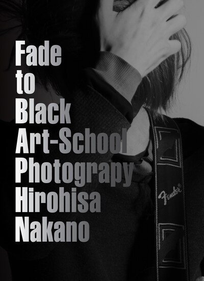 写真集「Fade to Black」表紙