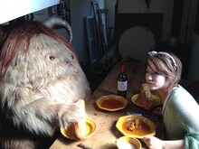 新曲「4751日 もういないキミへ」のPVより。IMALUと謎の怪獣ルル。