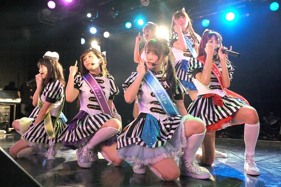 ぱすぽ☆（写真は2月12日のワンマンライブより）