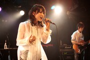 楽曲によってさまざまな表情を見せた家入。ファンはそんな彼女のパフォーマンスに酔いしれていた。