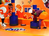 緊迫の接近戦。