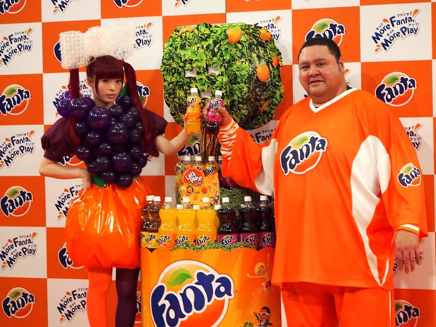 きゃりーぱみゅぱみゅと曙太郎。