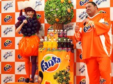 きゃりーぱみゅぱみゅと曙太郎。