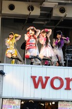 ももいろクローバーZ