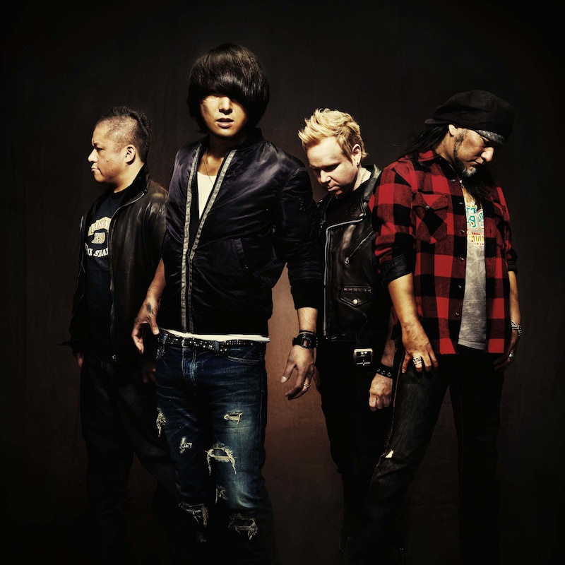 Jバンド（写真右から2番目がスコット・ギャレット）