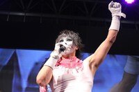 「KONAMIは世界を救う！」と叫んでご満悦の樽美酒。