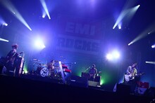 ストレイテナー