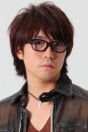 高橋優&箭内、渋谷スケルトン生活中の渡部豪太とPV撮影