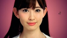 小嶋陽菜が出演する「Love PC, Love HP. dm4編」の1シーン。