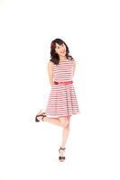 特集記事「私の地元へいらっしゃ～い!!」より、百田夏菜子（ももいろクローバーZ）。