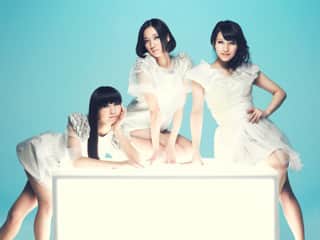 Perfume海外撮影CM＆メイキング映像をWEBで公開 - 音楽ナタリー