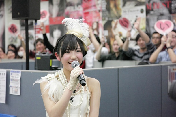 渡辺麻友