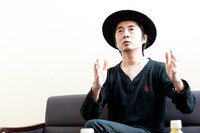 インタビューでは1時間10分にわたり、息つく暇なく語り続けた増子直純。