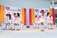 ライブでは新曲「仮契約のシンデレラ」の振り付けを初披露。