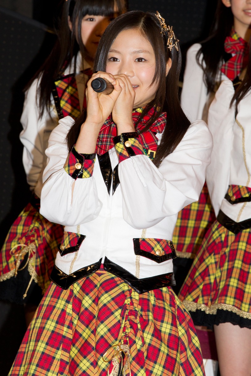 穴井千尋