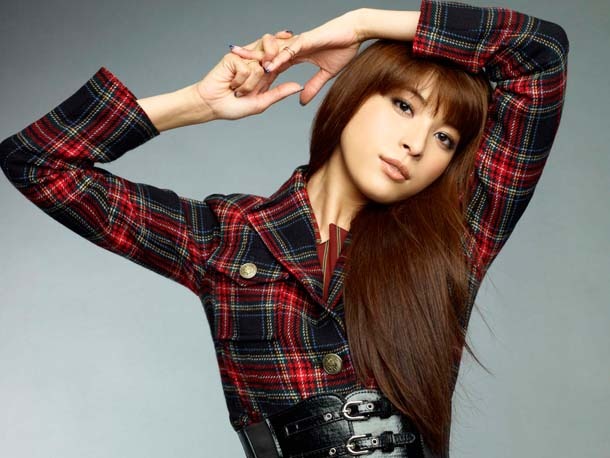 上原多香子